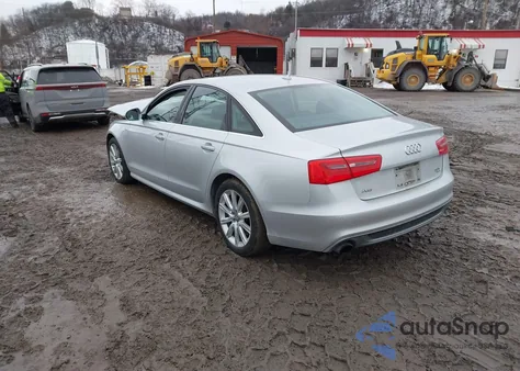 2014 Audi A6 3.0T Premium Plus z USA, uszkodzony, nr VIN WAUHGAFC5EN084975